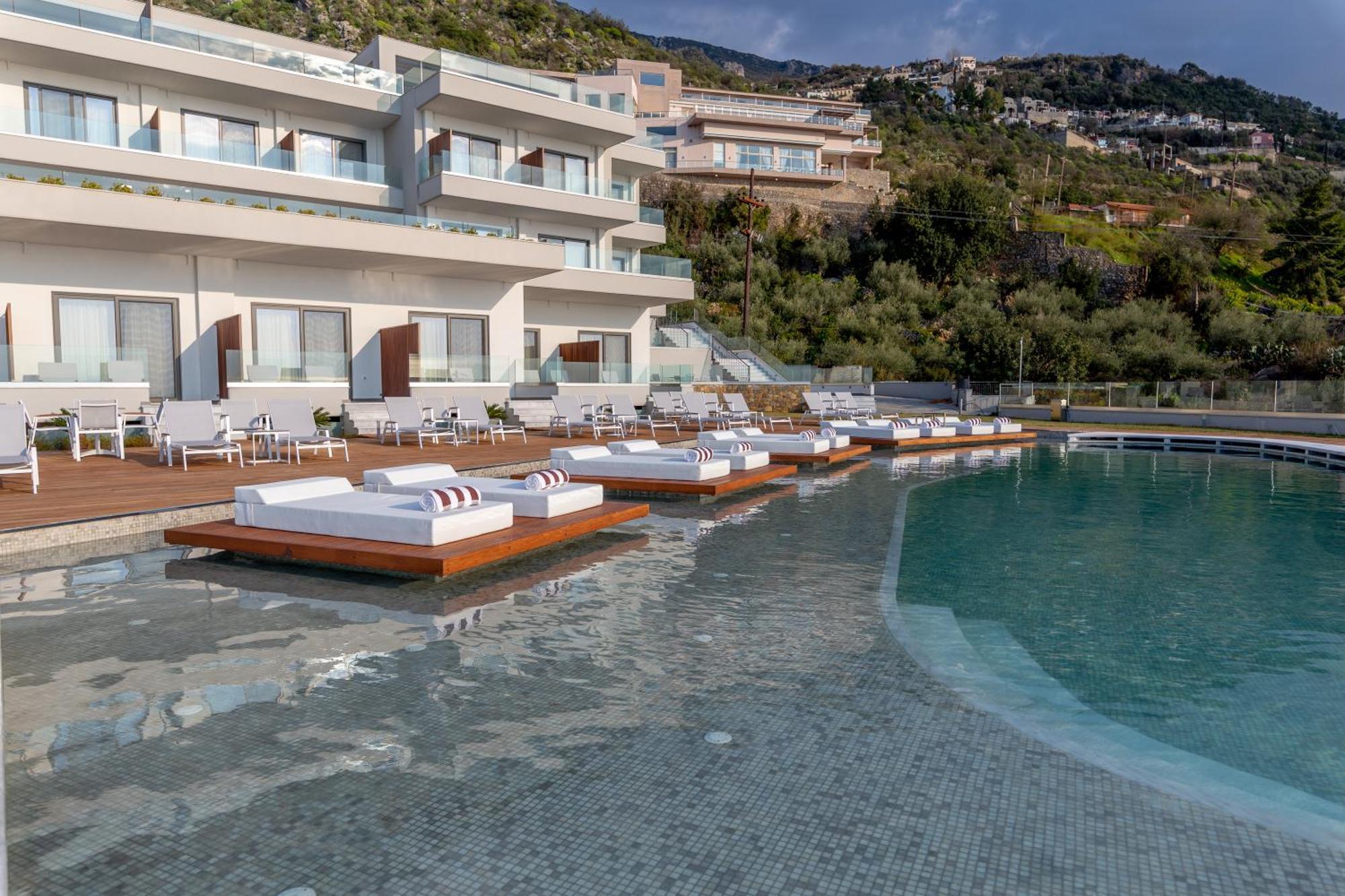 Messinian Icon Hotel & Suites 卡拉马塔 外观 照片