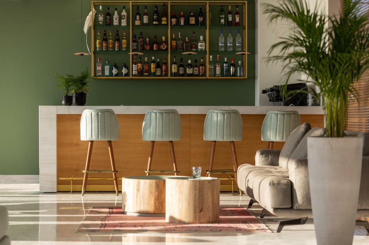 Messinian Icon Hotel & Suites 卡拉马塔 外观 照片