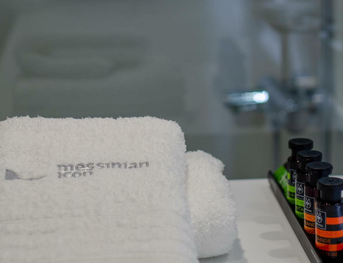 Messinian Icon Hotel & Suites 卡拉马塔 外观 照片